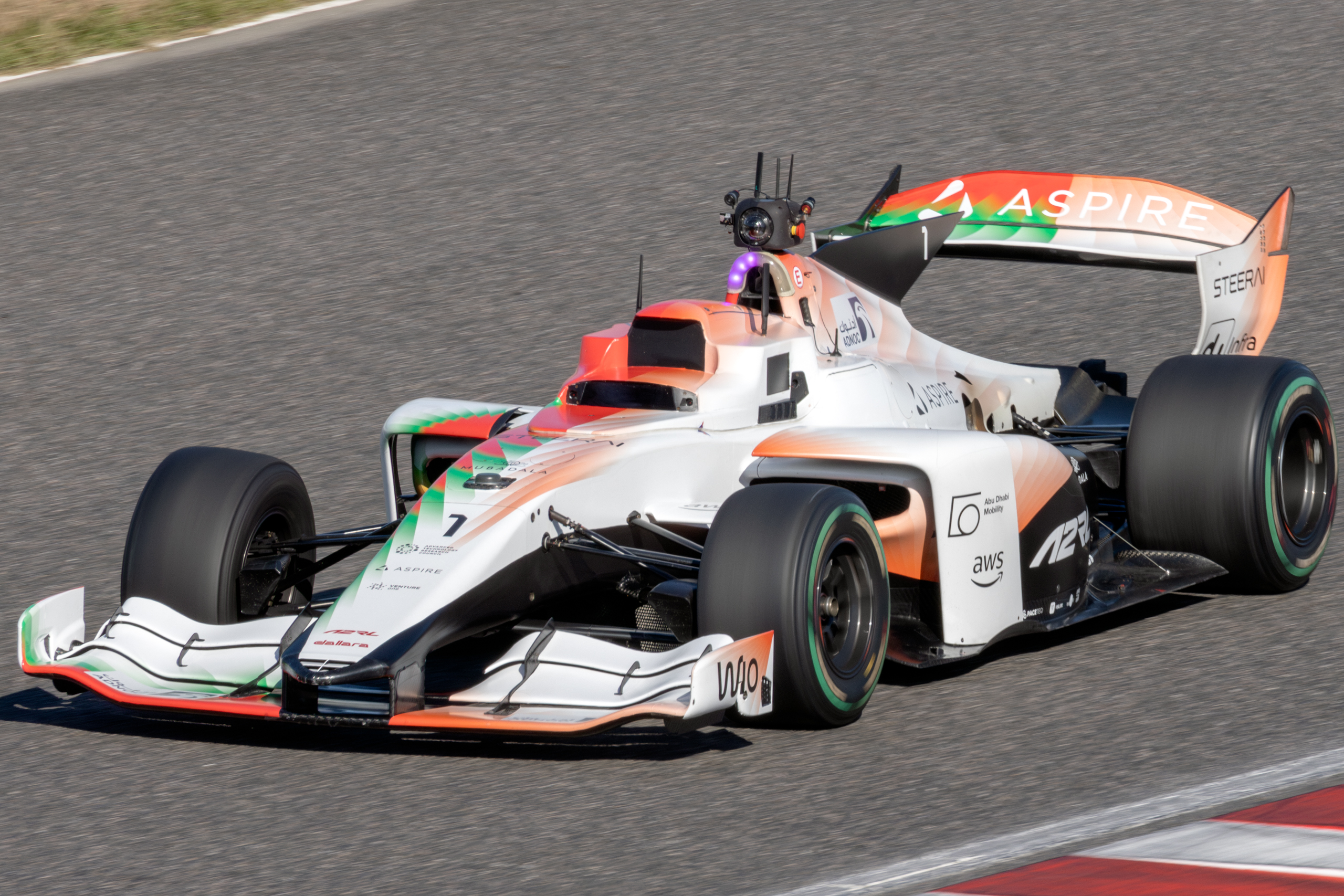 Autonomous A2RL Race Cars Hold Europe's First Such Race at Imola