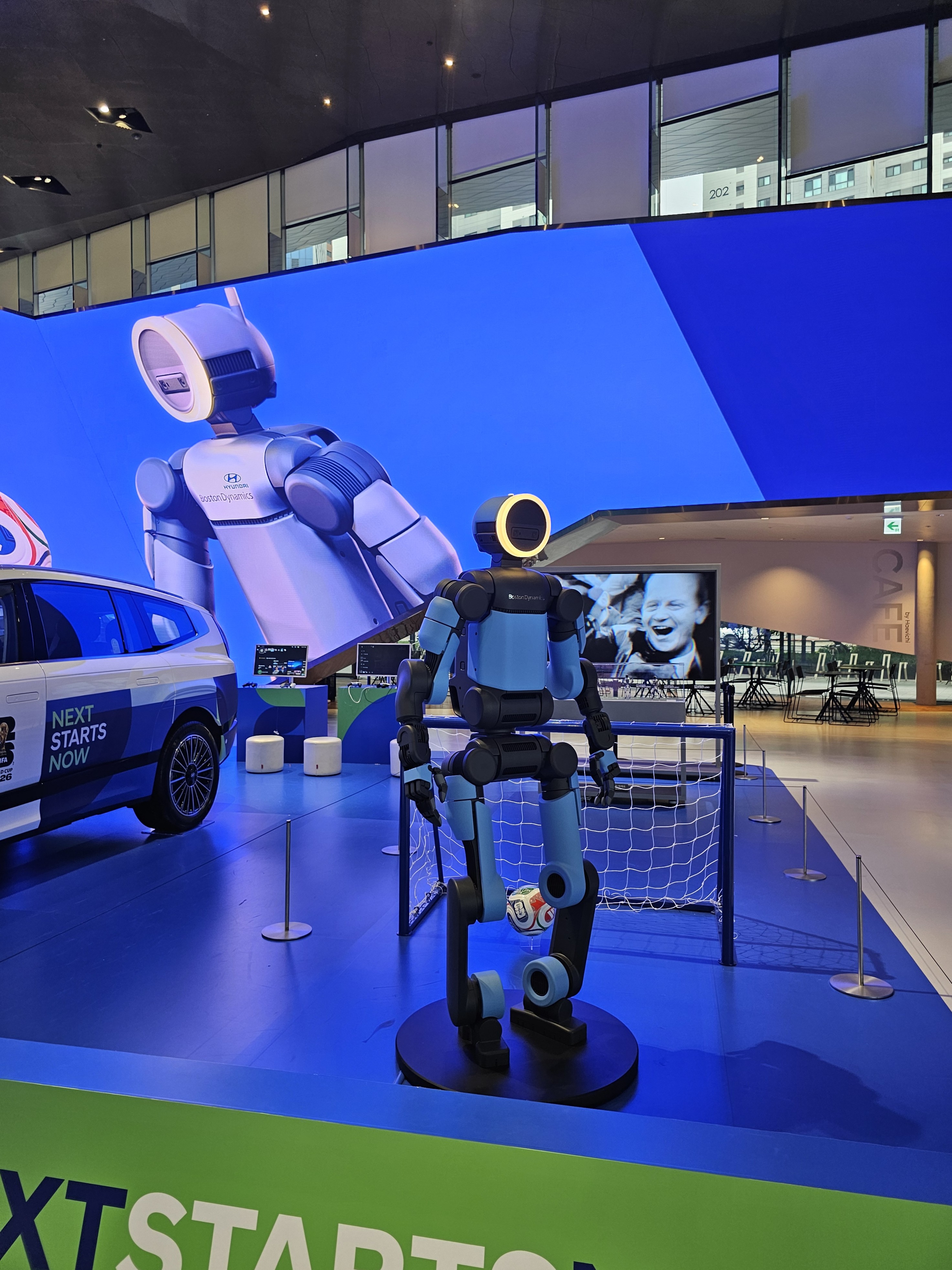 Hyundai Unveils Physical AI Strategy, Targets 30,000 Atlas Robots a Year by 2028