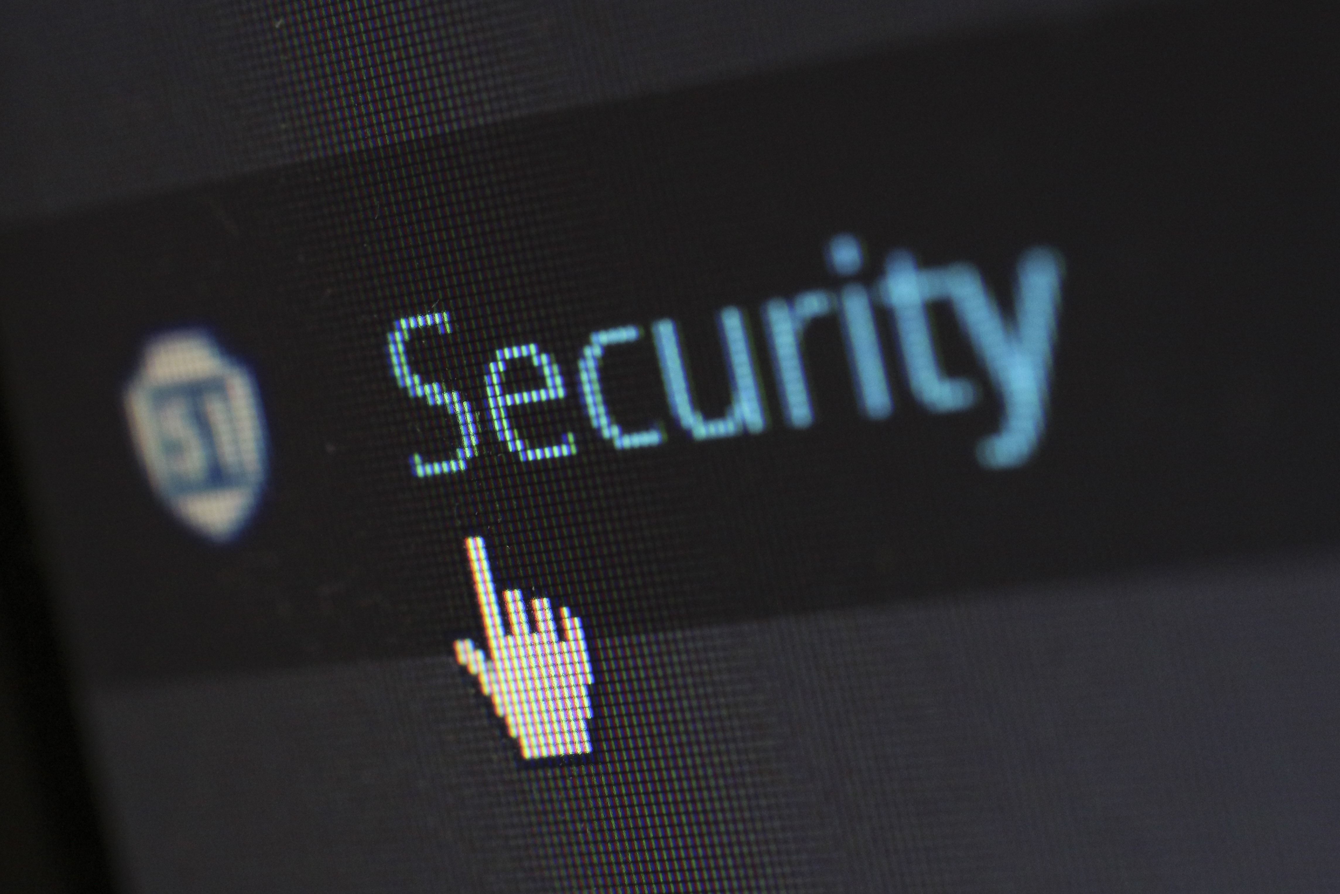 Asystent AI Instinct wywołuje obawy o prywatność i bezpieczeństwo danych