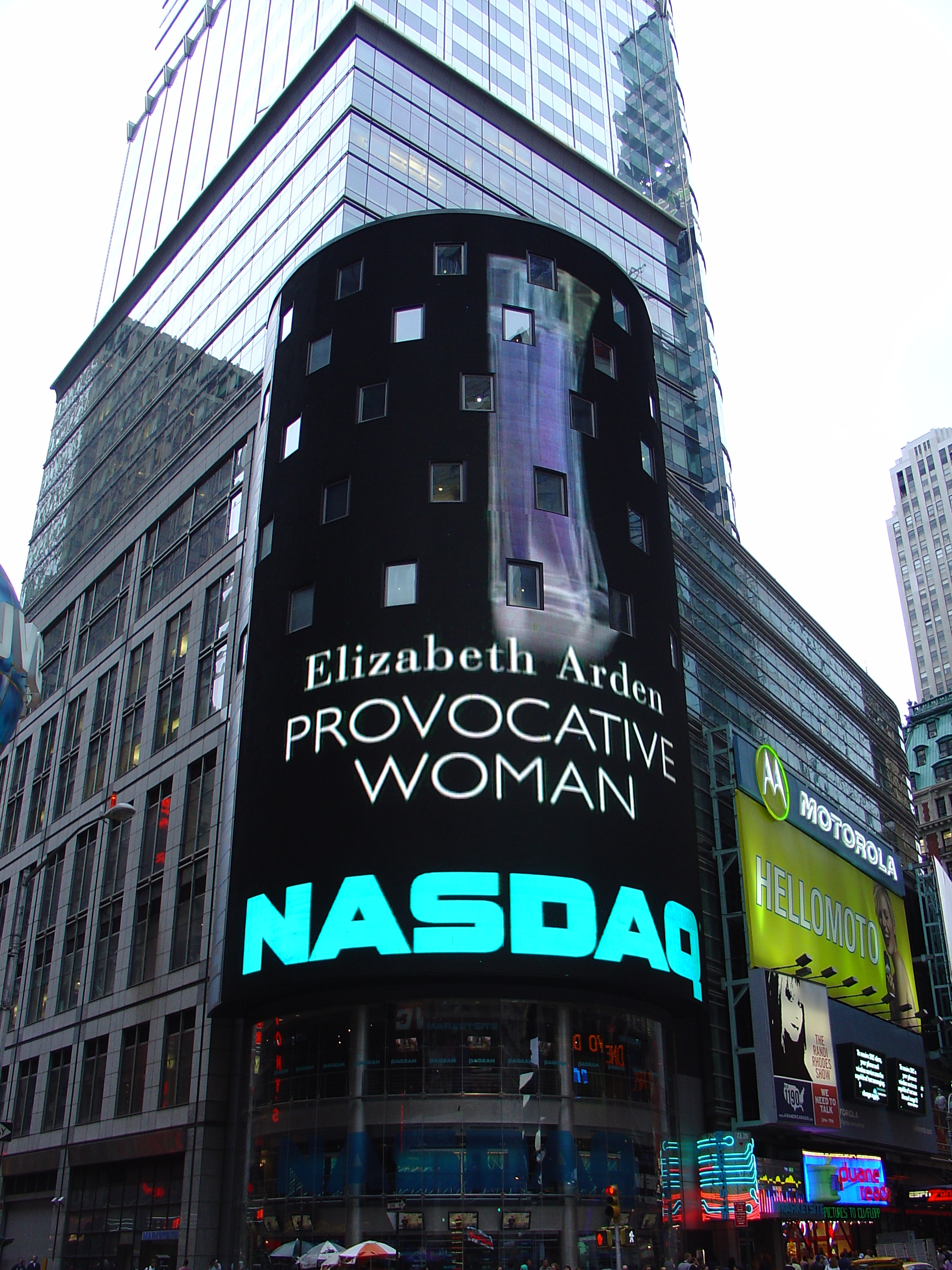 Nasdaq 100 Enters Correction as South Korea's Chip Crash Hits Wall Street