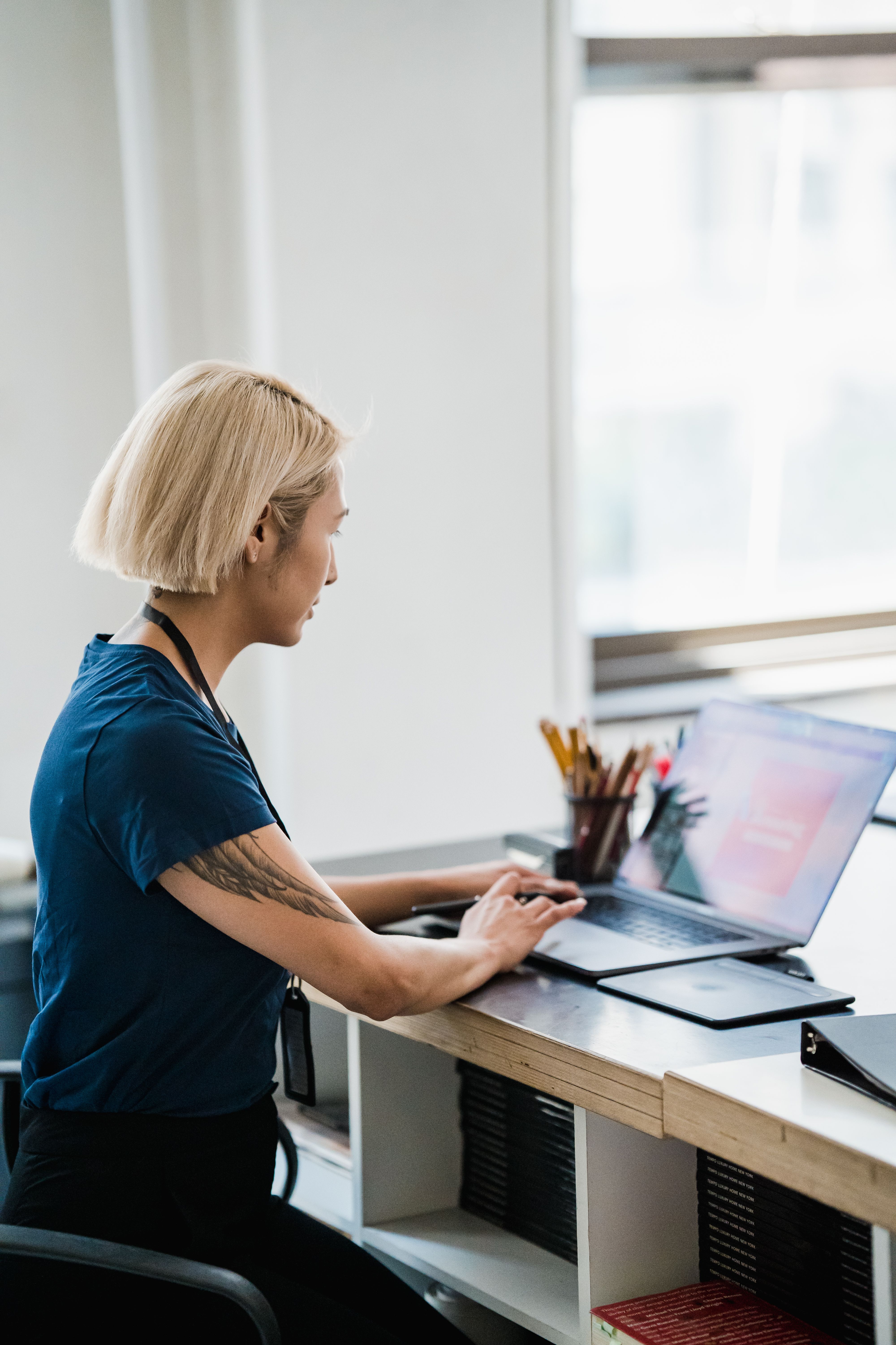 Poles Fear AI in the Job Market, But Believe Their Own Job Is Safe