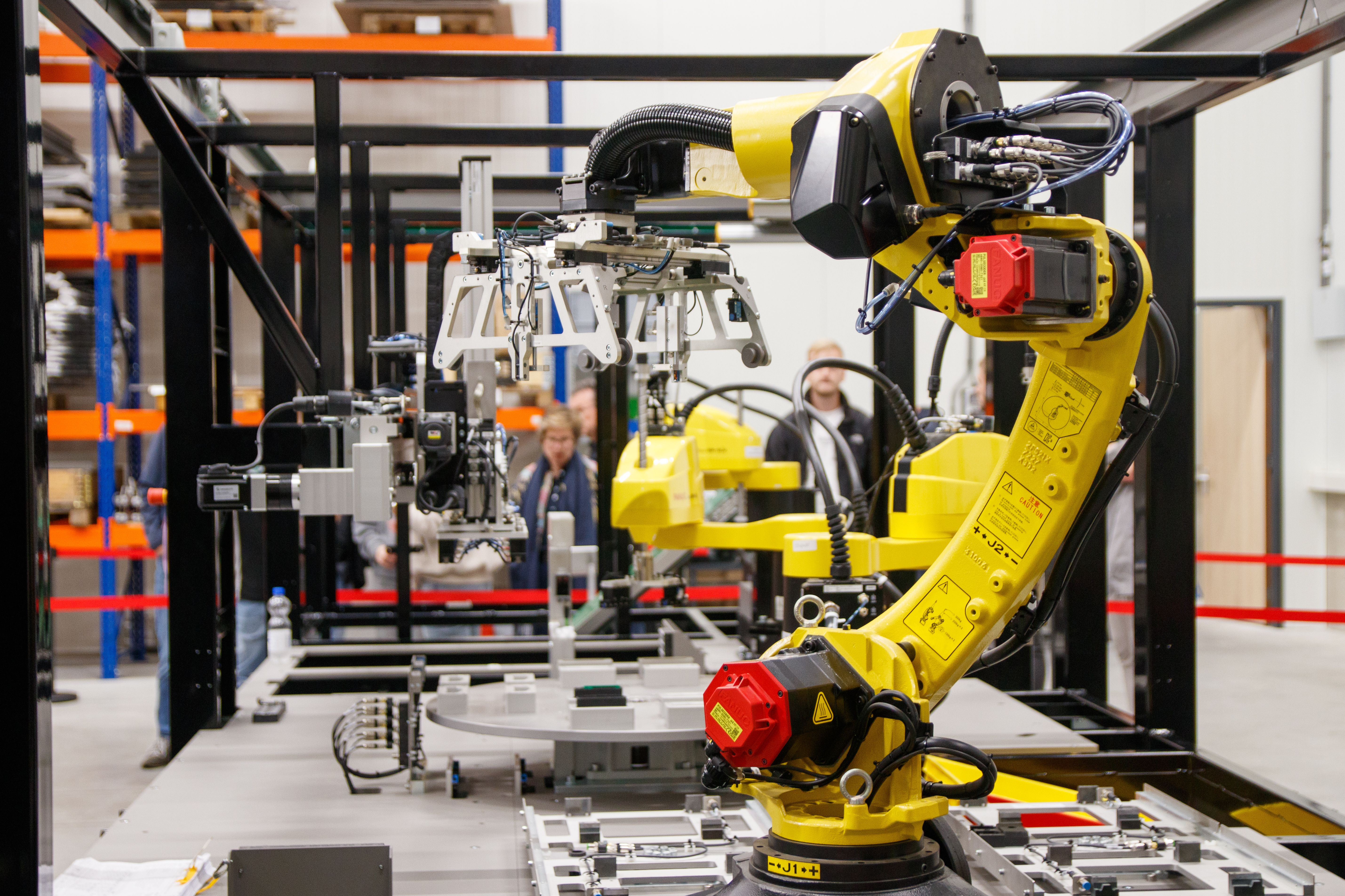 Były zespół robotyki Google DeepMind uczy roboty przez pokazywanie, nie programowanie