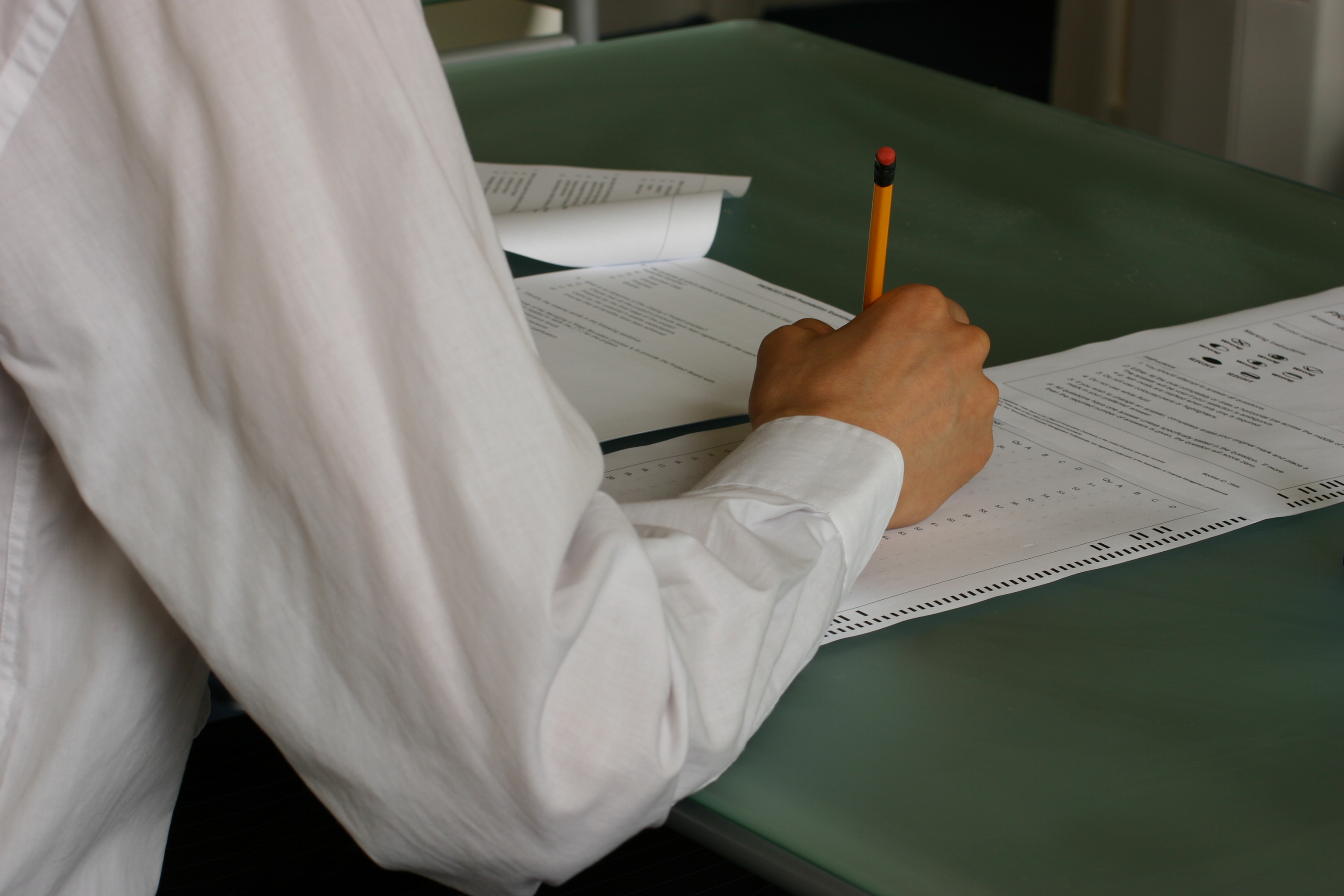 AI Essay Detectors Fail One in Five Times as Universities Lose Control Over Grading
